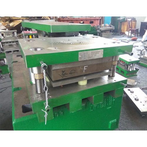 Blanking Mold-Left front mounting bracket