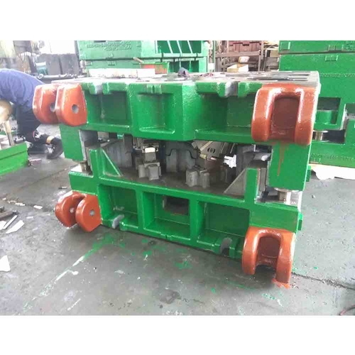 Side Cutting Mold-Left and right side of the left side of the beam side of the board