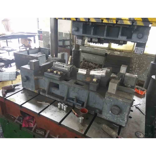 Punching Side Punching Mold-Left side of the front beam-Under