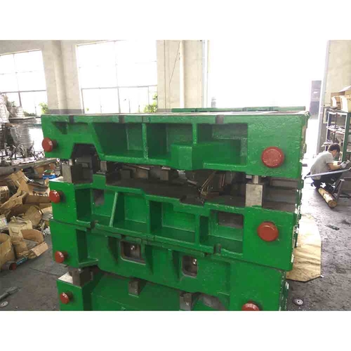 Side Punching Punching Mold-Right side of the front beam