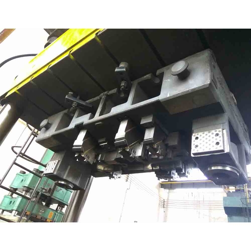 Punching Side Punching Mold-Left side of the front beam-Upper